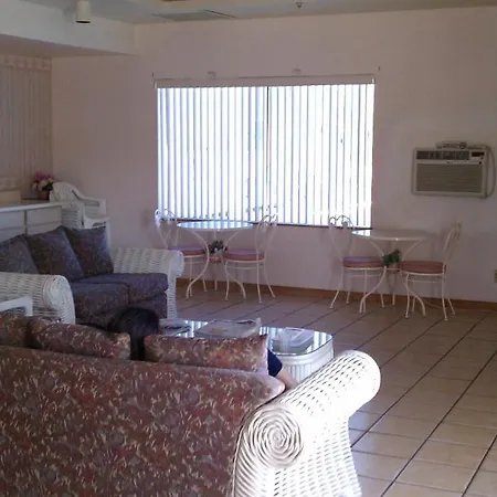 Goodnite Inn And Suites Of Bullhead City