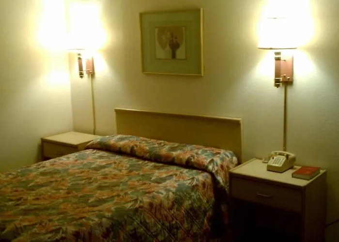 Goodnite And 2* Bullhead City